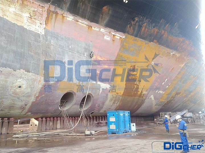 CR4D船舶除銹爬壁機器人弧面作業